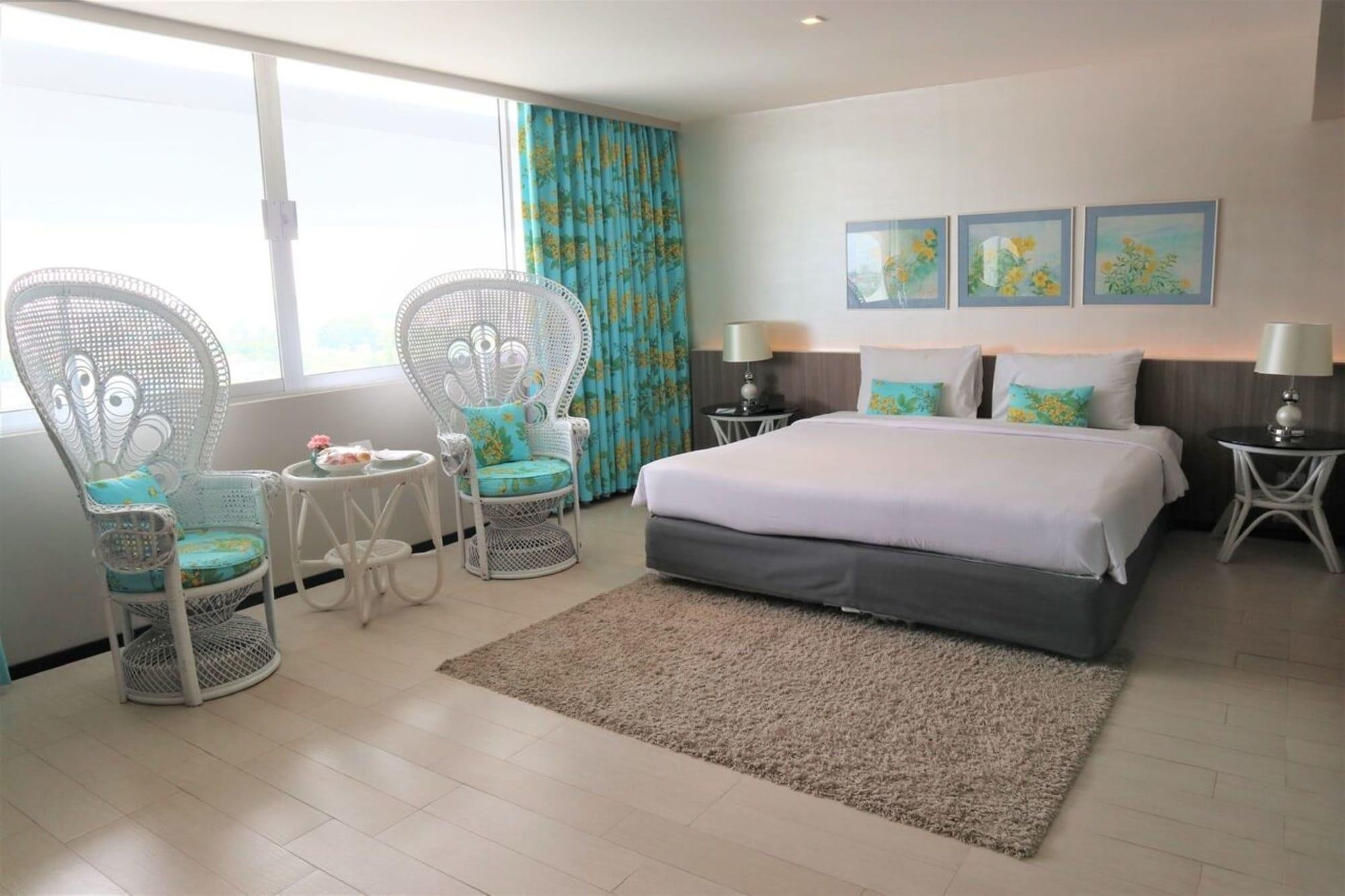 Pearl Hotel Phuket Exterior photo